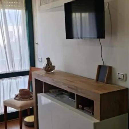 Allure Con Piscina E Posto Auto Apartman