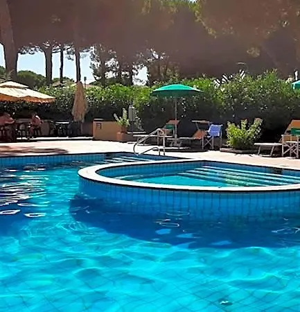 Allure Con Piscina E Posto Auto Apartmán