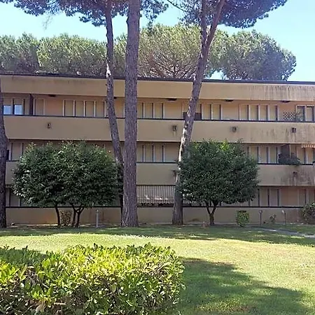 Allure Con Piscina E Posto Auto Apartmán *