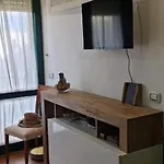 Allure Con E Piscina E Posto Auto Apartmán